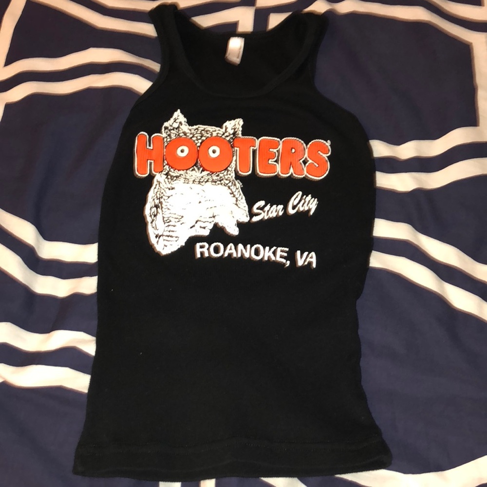 Hooters tank
